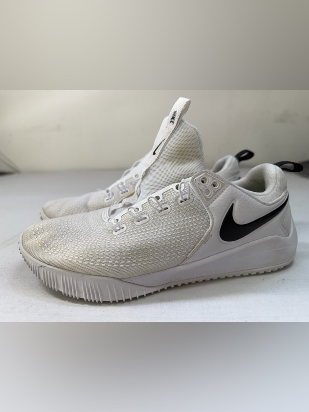 Nike Air Zoom Hyperace 2 Volleyball Shoes Women's 8T White Athletic Sneakers